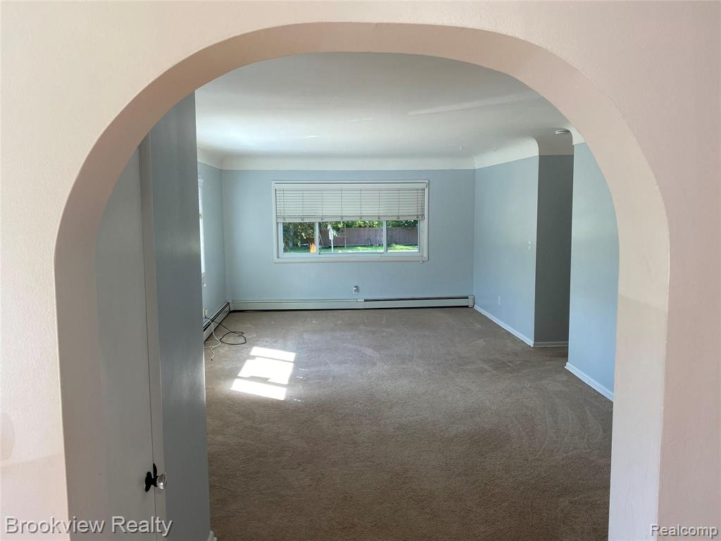 2424 West Auburn Road Rochester Hills, MI 48309 - Photo 13 of 29