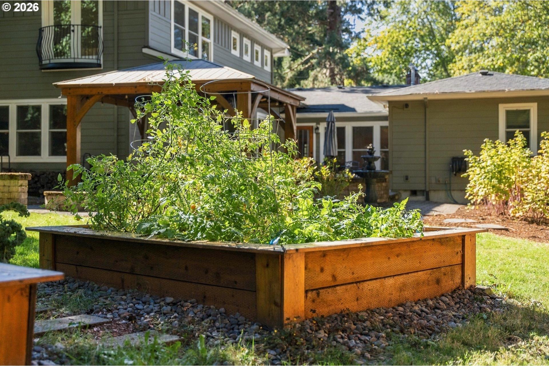 16294 Southwest Parker Road Lake Oswego, OR 97035 - Photo 34 of 44 Gallery Image 34