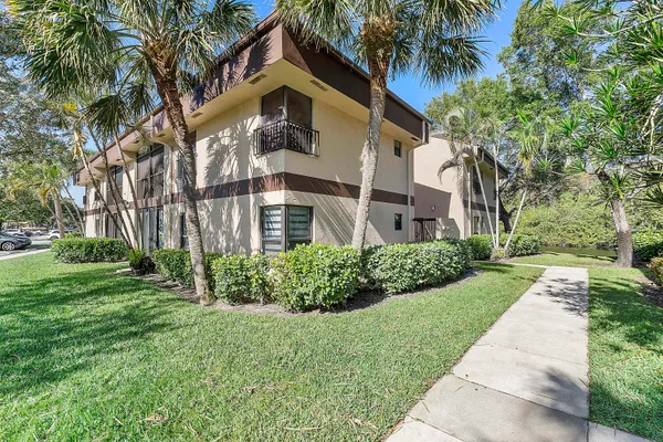$2,600 | 2678 Carambola Circle North, Unit 1762, Coconut Creek, FL 33066