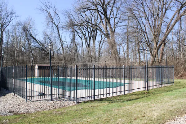 $179,900 | 6509 Emerald Hill Court, Unit 101, Indianapolis, IN 46237