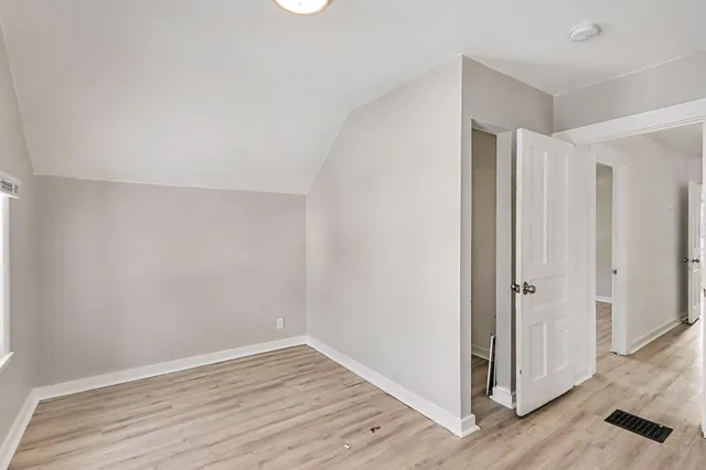 $139,999 | 1302 Ogden Avenue, Kalamazoo, MI 49006