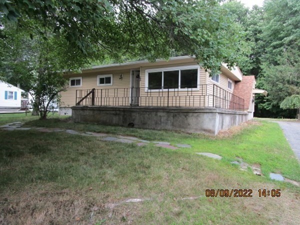 90 Homestead Road Holden, MA 01520 - Photo 1 of 14 Gallery Image 1
