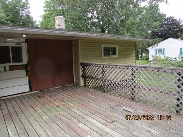 90 Homestead Road Holden, MA 01520 - Photo 6 of 14 Gallery Image 6
