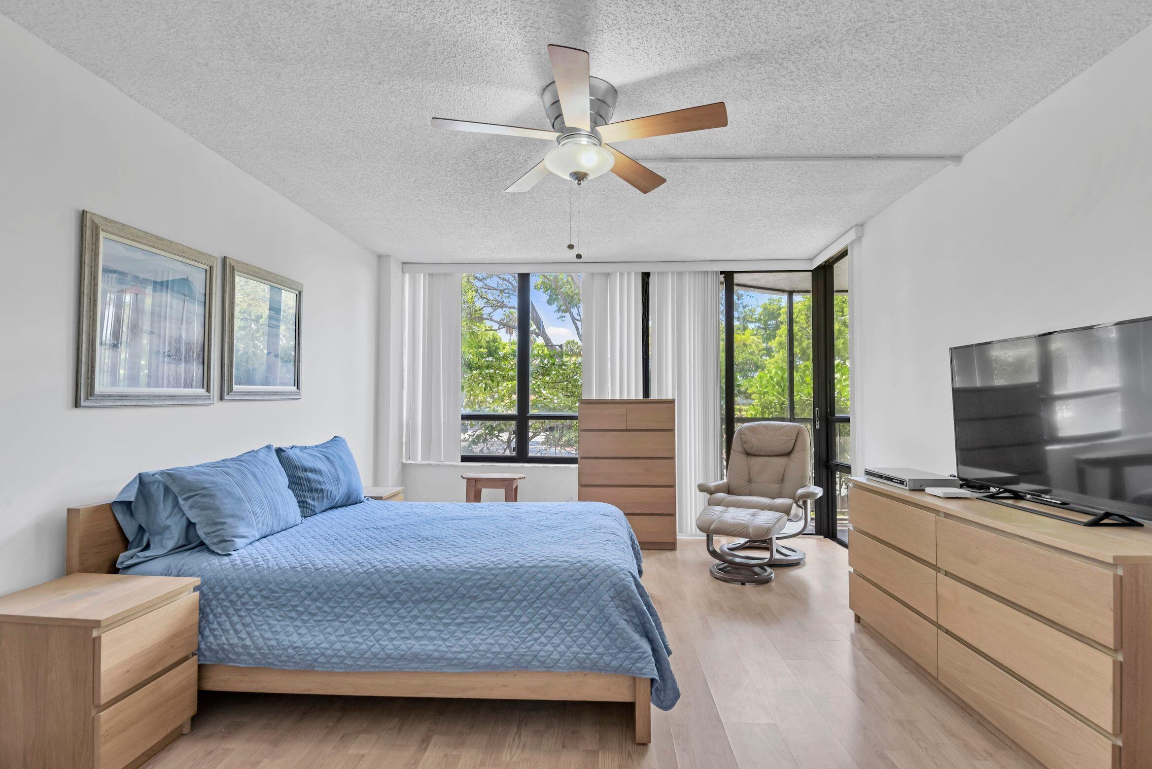 799 Jeffery Street, Unit 105 Boca Raton, FL 33487 - Photo 17 of 46 799 Jeffery St 105 pic 17