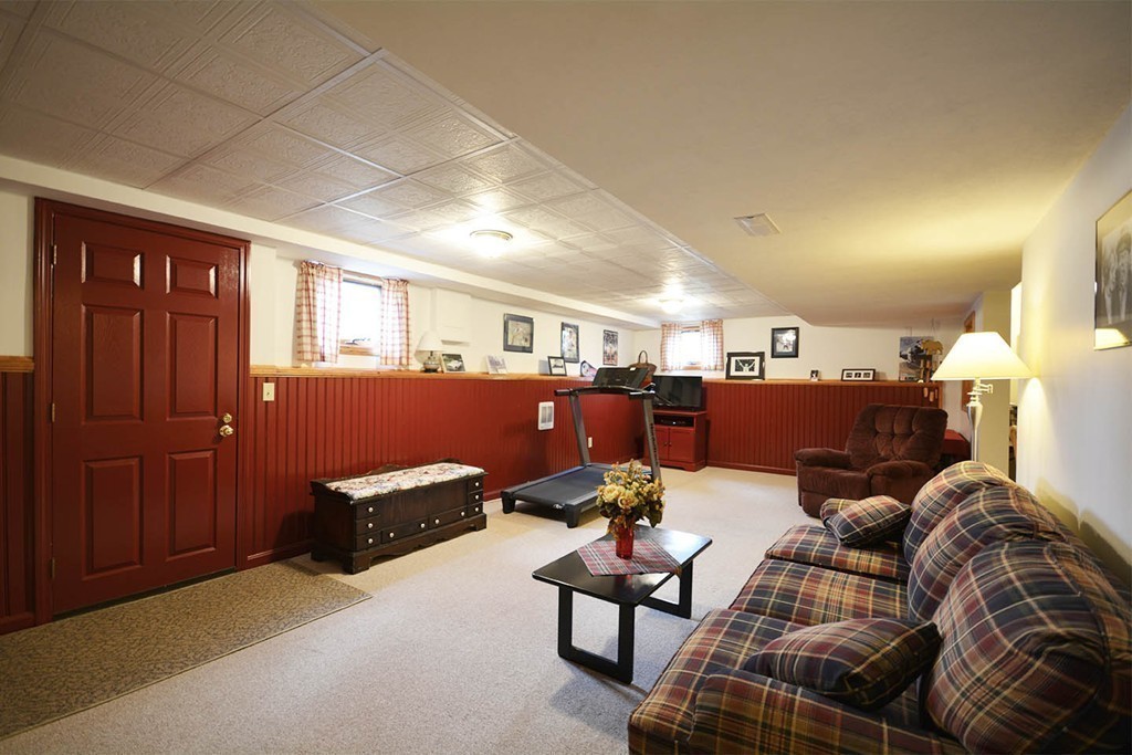 5 Ridge Road Pepperell, MA 01463 - Photo 23 of 25 a living room with furniture