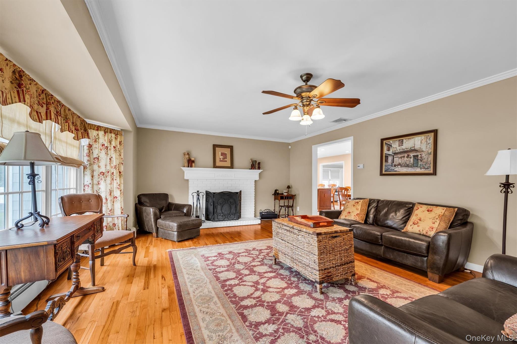 383 Munsell Road East Patchogue, NY 11772 - Photo 31 of 45
