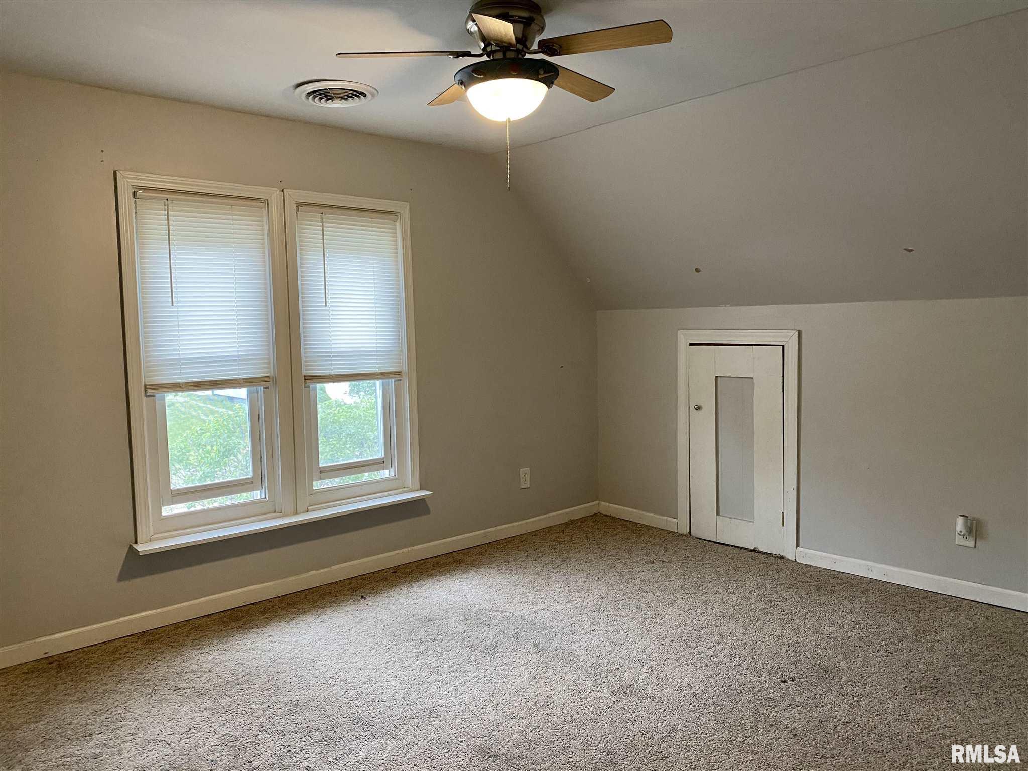 854 East Walnut Street Canton, IL 61520 - Photo 12 of 25 Gallery Image 12