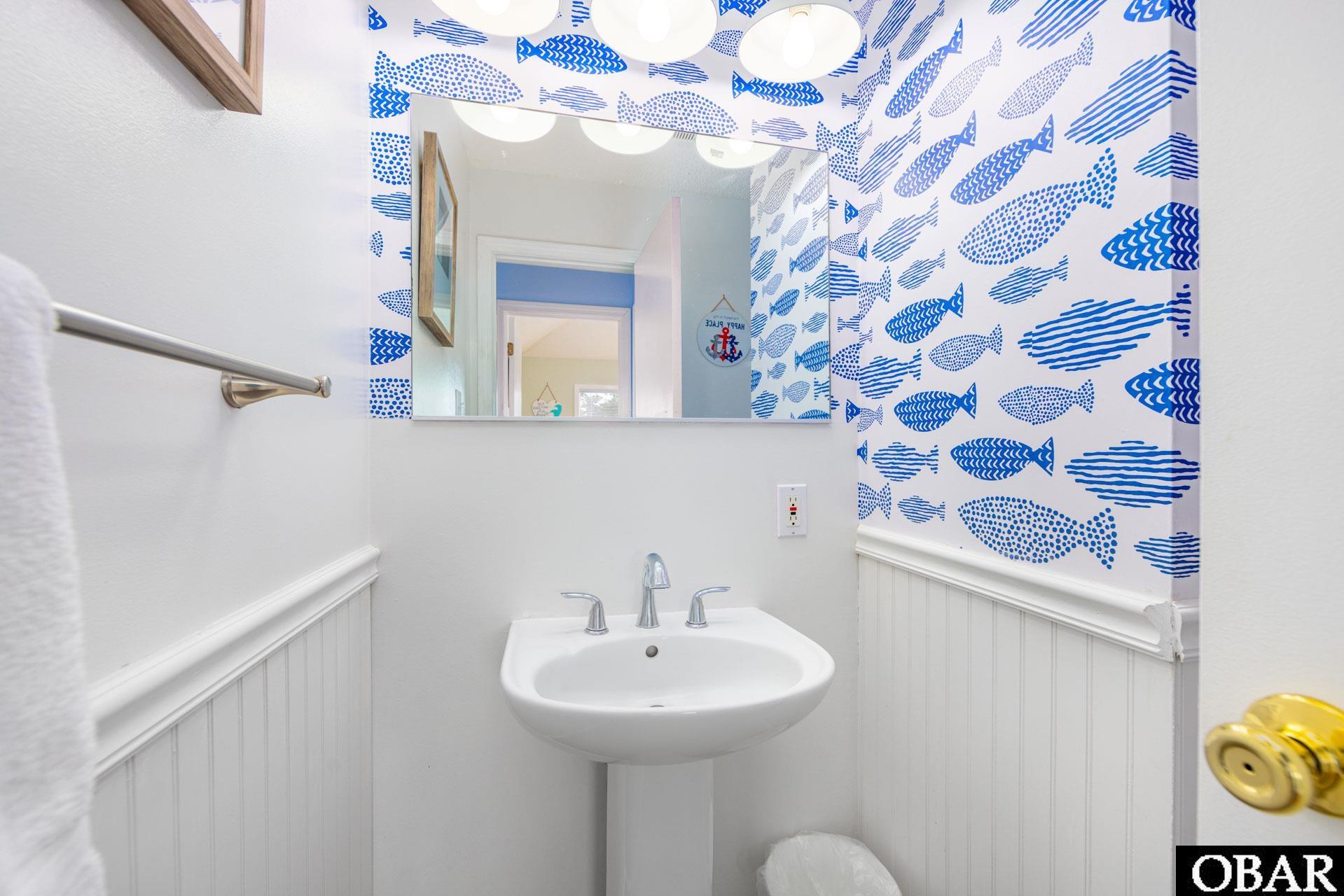 1037 Hampton Street Corolla, NC 27927 - Photo 2 of 30 Hall Bath