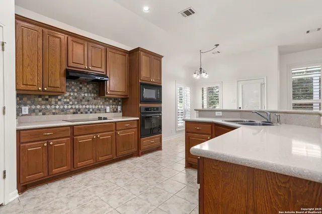 $2,495 | 211 Aster Trail, San Antonio, TX 78256