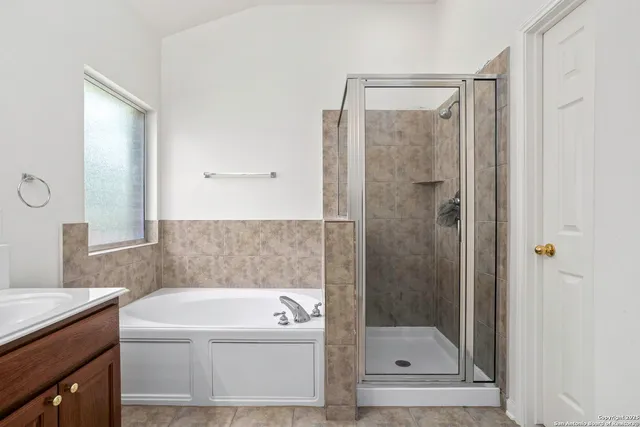 $2,495 | 211 Aster Trail, San Antonio, TX 78256