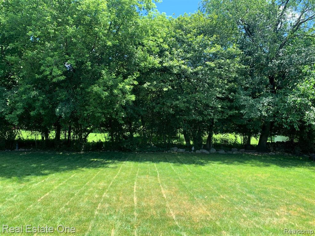 874 Bridgestone Drive Rochester Hills, MI 48309 - Photo 44 of 45