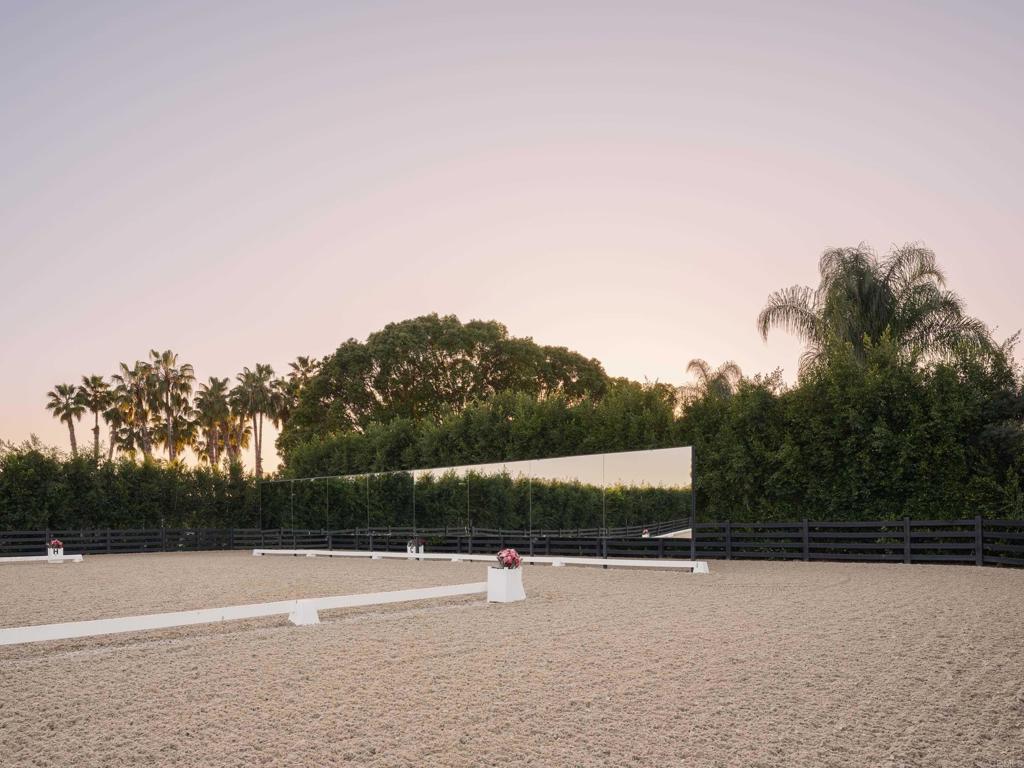 15731 Via De Santa Fe Rancho Santa Fe, CA 92067 - Photo 3 of 39