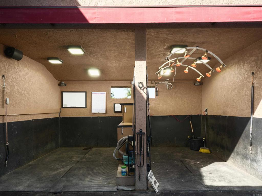 15731 Via De Santa Fe Rancho Santa Fe, CA 92067 - Photo 34 of 39 a view of entryway