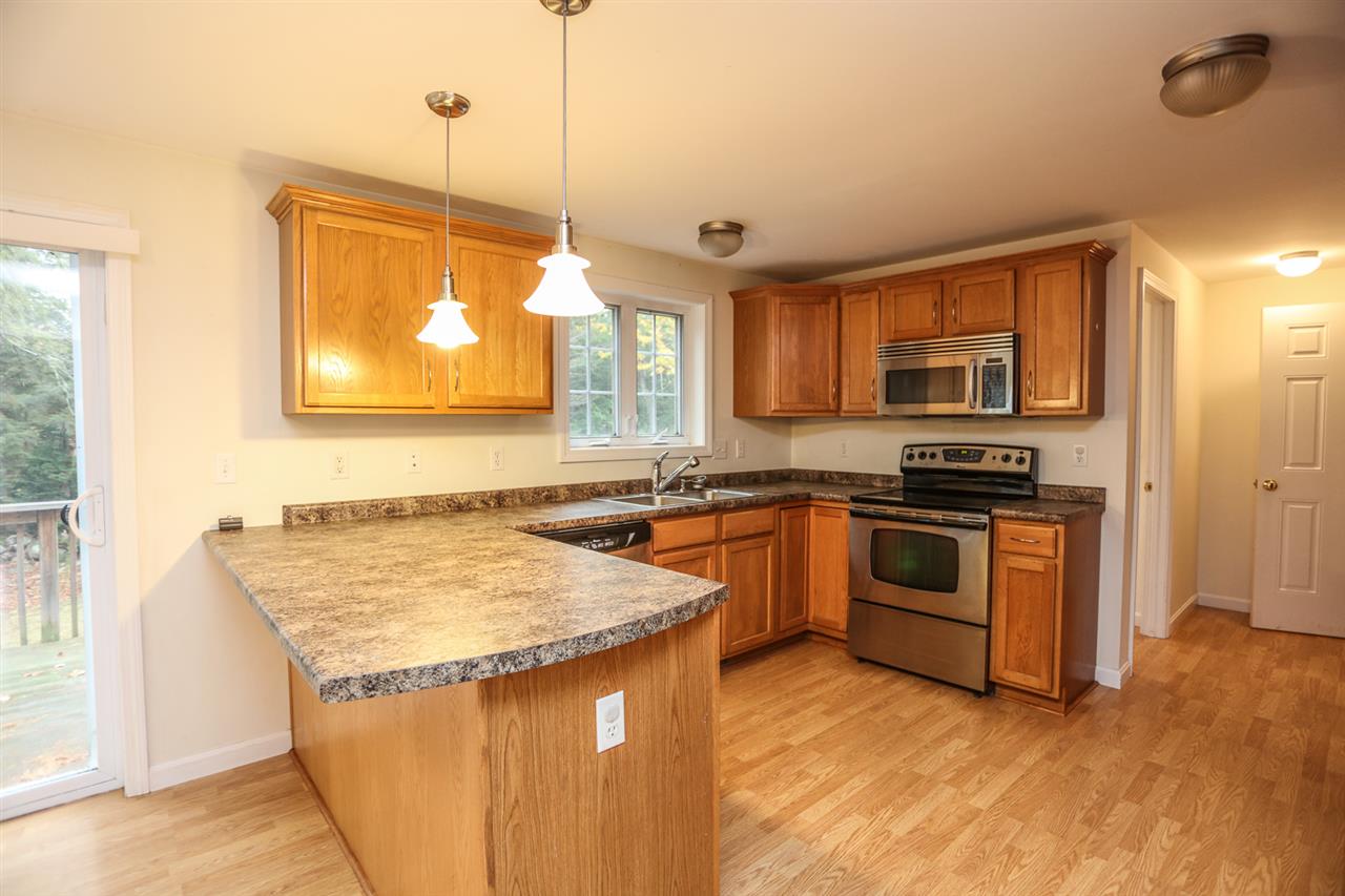 31 Woodside Lane, Unit 1 Rochester, NH 03867 - Photo 9 of 37