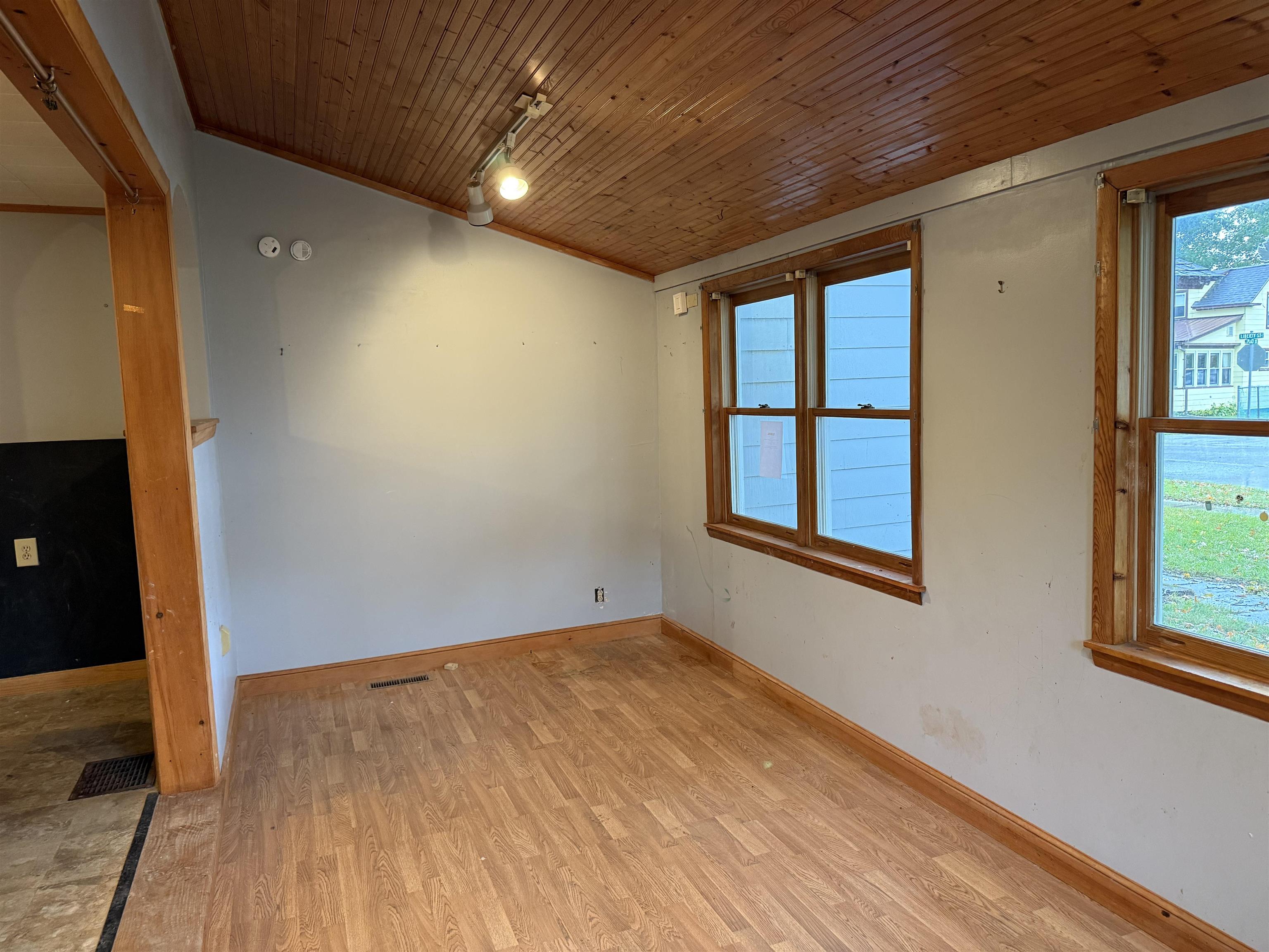 49 Liberty Street Swanton, VT 05488 - Photo 13 of 34