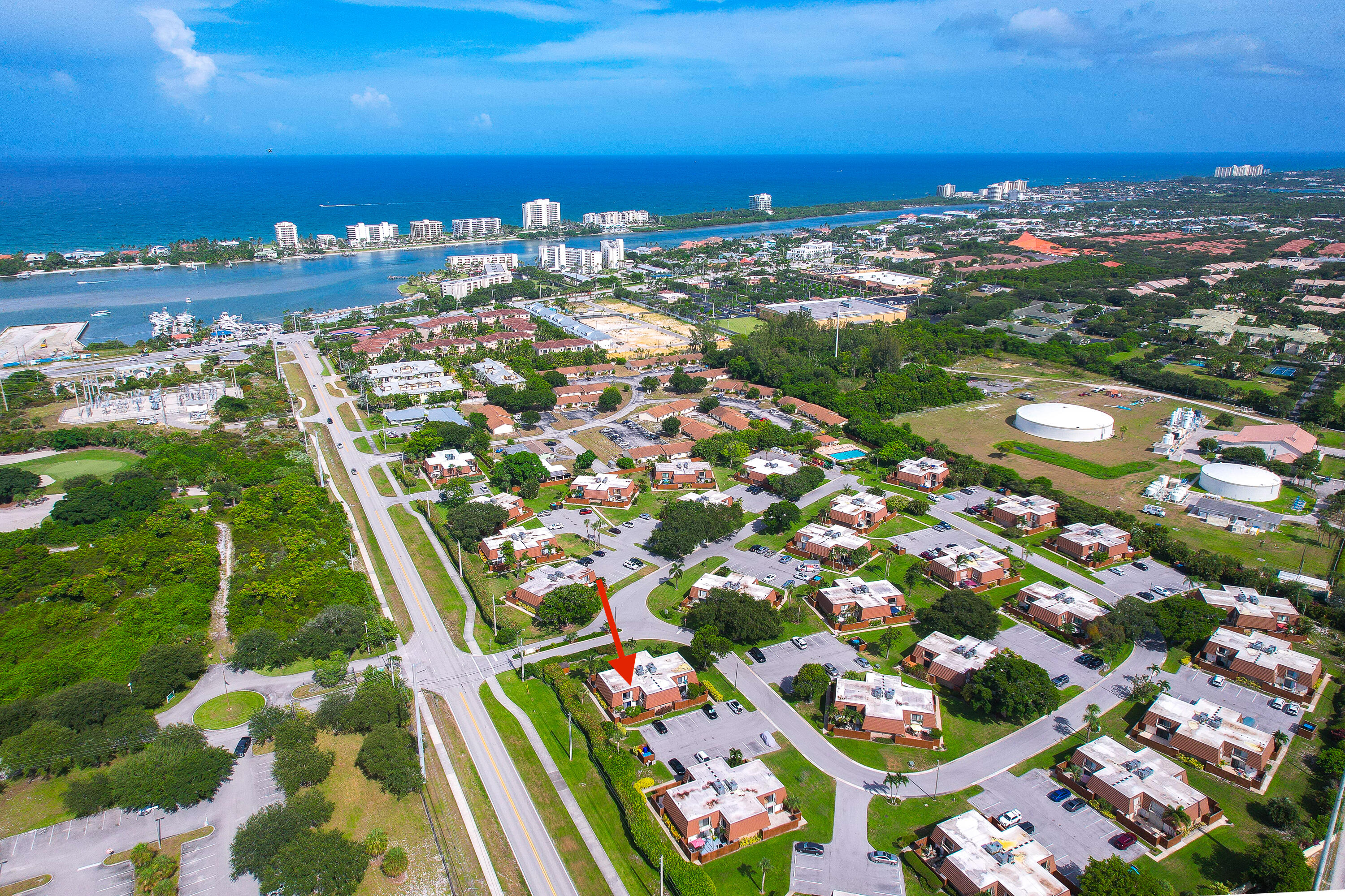 3900 County Line Road, Unit 5D Tequesta, FL 33469 - Photo 31 of 35 DJI_0136