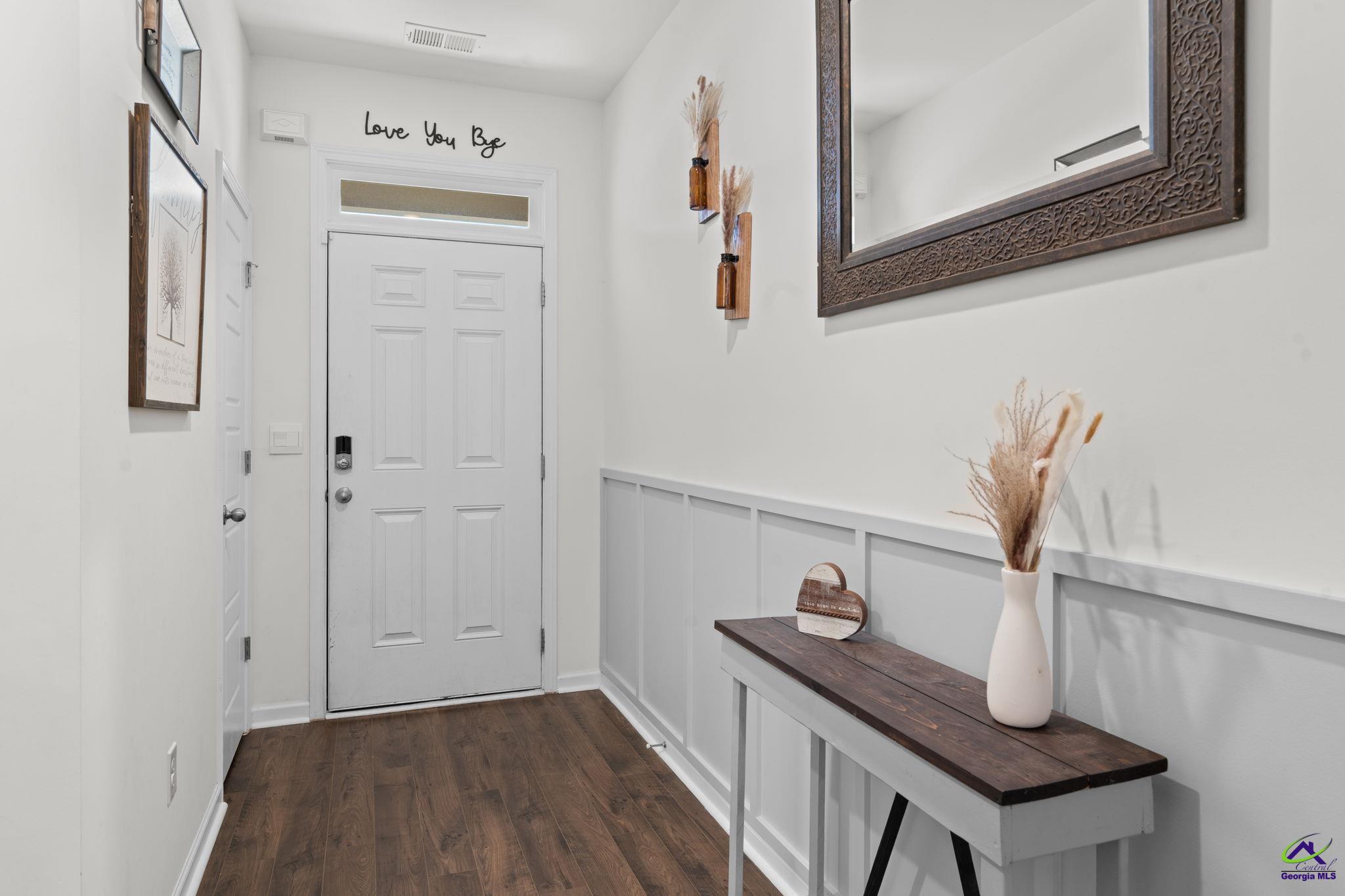 134 Farmers Way Perry, GA 31069 - Photo 9 of 47 a view of a hallway with entryway