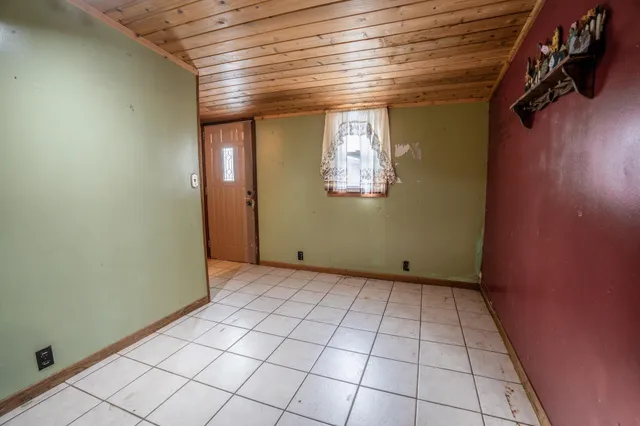 $189,900 | 16489 68th Street Northwest, New London, MN 56273