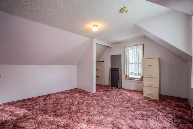 $189,900 | 16489 68th Street Northwest, New London, MN 56273