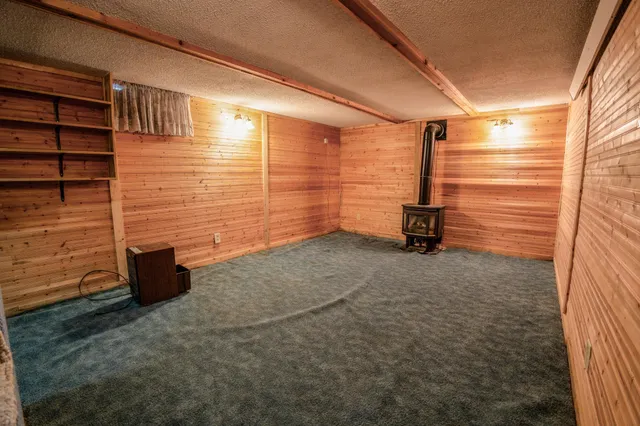 $189,900 | 16489 68th Street Northwest, New London, MN 56273