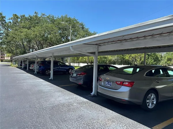 $1,550 | 6190 80th Street North, Unit 204, St. Petersburg, FL 33709