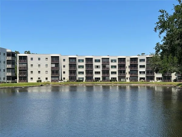 $1,550 | 6190 80th Street North, Unit 204, St. Petersburg, FL 33709