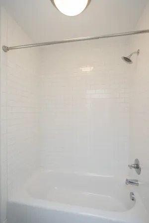 $2,400 | 2020 14th Avenue North, Nashville, TN 37208