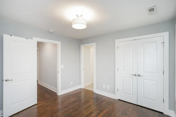 $2,400 | 2020 14th Avenue North, Nashville, TN 37208