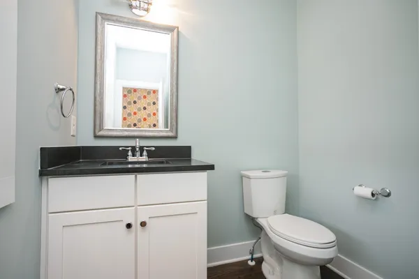 $2,400 | 2020 14th Avenue North, Nashville, TN 37208