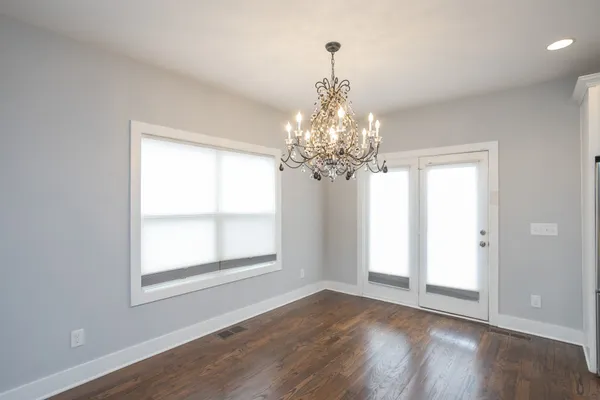 $2,400 | 2020 14th Avenue North, Nashville, TN 37208