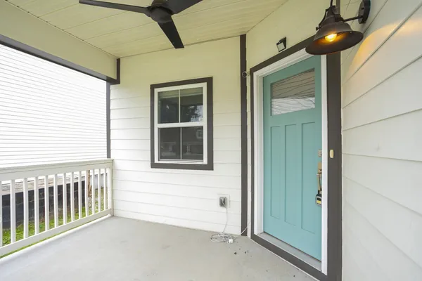 $2,400 | 2020 14th Avenue North, Nashville, TN 37208