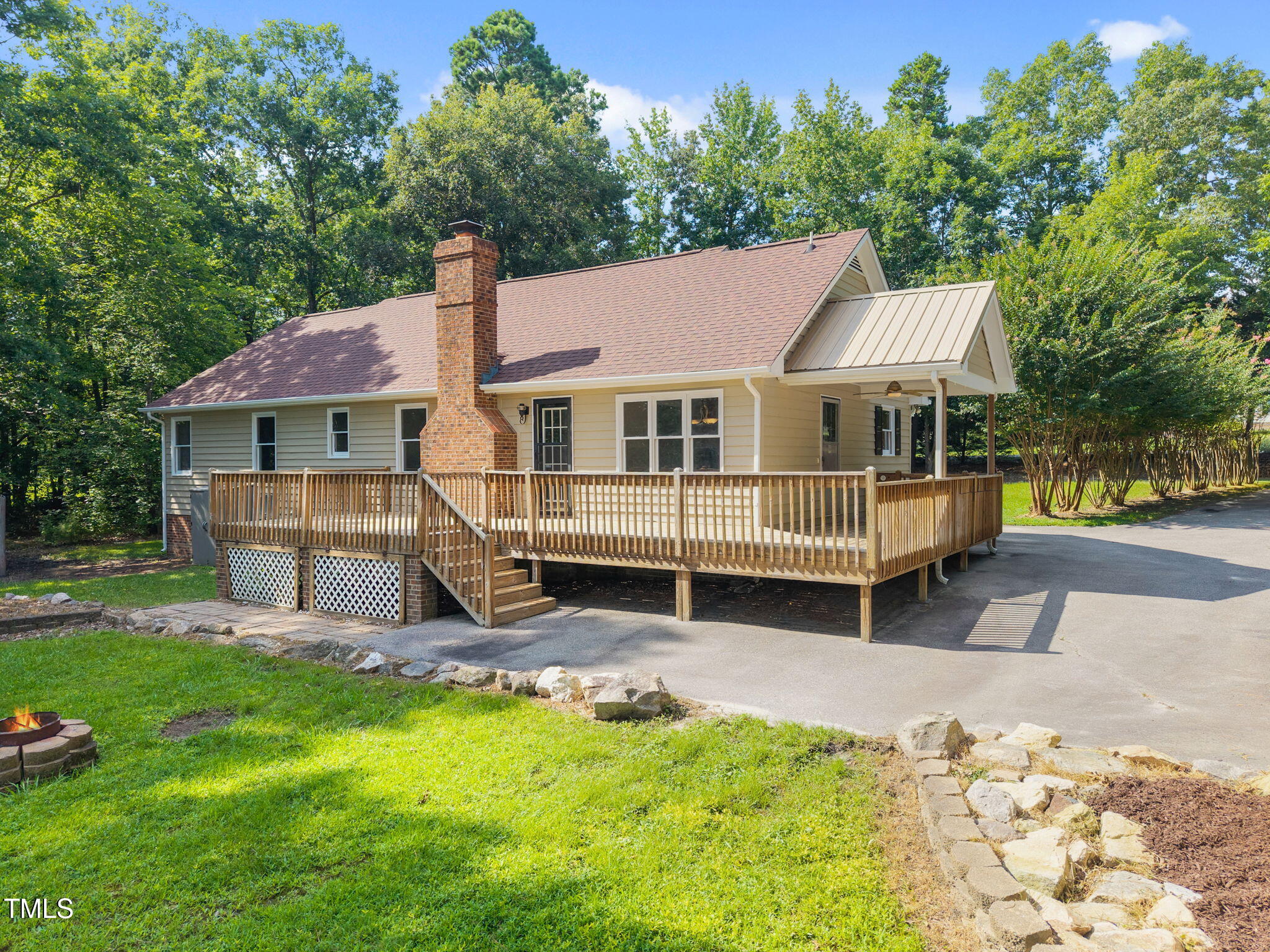 2856 Nutbush Road Henderson, NC 27537 - Photo 8 of 49 8-web-or-mls-DJI_20250723162827_0415_D