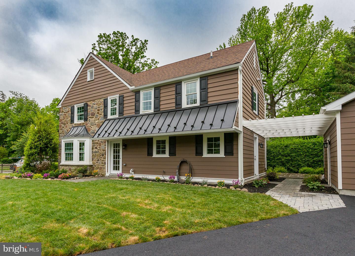 411 Wynmere Road Wynnewood, PA 19096 - Photo 51 of 51 Driveway SideView