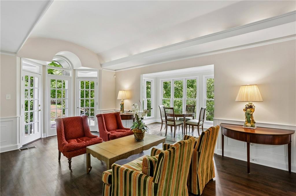 21 Brighton Road Northeast Atlanta, GA 30309 - Photo 4 of 49 Gallery Image 4