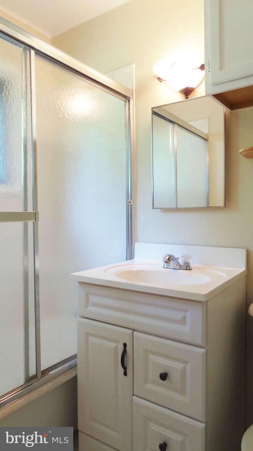 7 Research Road, Unit H Greenbelt, MD 20770 - Photo 5 of 5 Bath