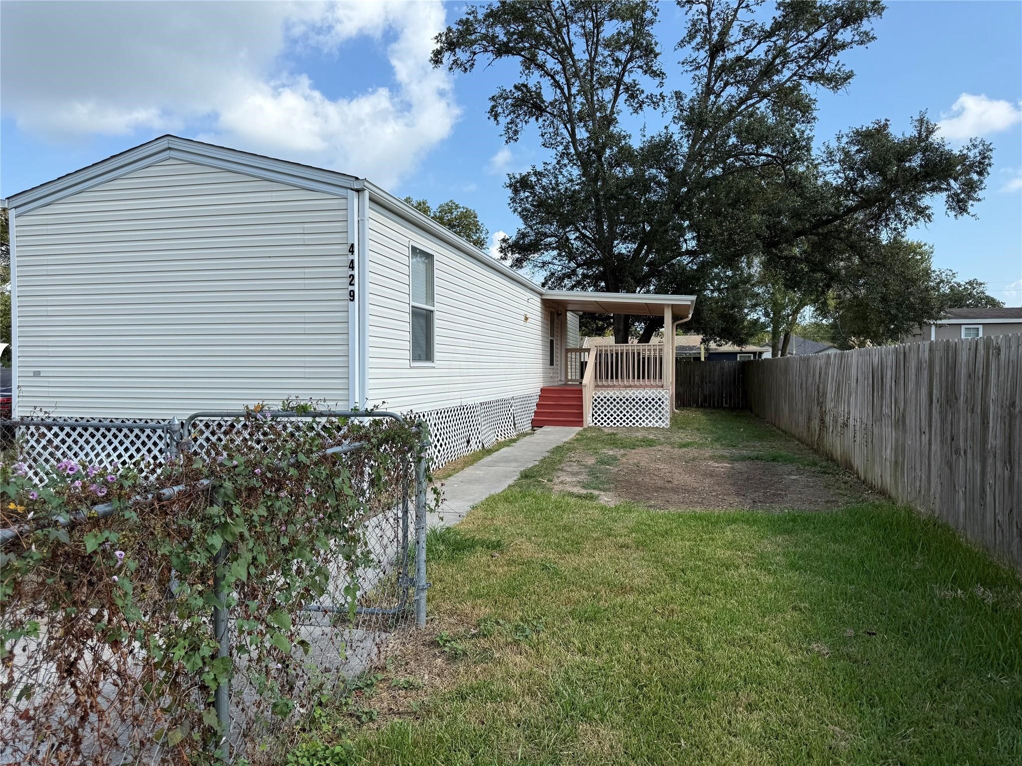 4429 16th Street Bacliff, TX 77518 - Photo 12 of 14
