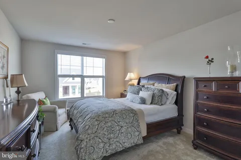 $739,000 | 6822 Sycamore Drive, Bath, PA 18014