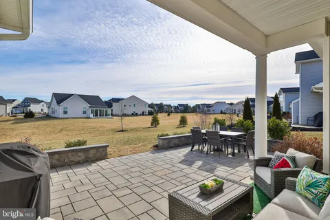 $739,000 | 6822 Sycamore Drive, Bath, PA 18014