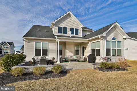 $739,000 | 6822 Sycamore Drive, Bath, PA 18014