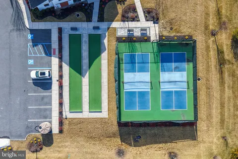 $739,000 | 6822 Sycamore Drive, Bath, PA 18014