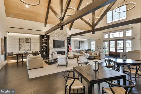 $739,000 | 6822 Sycamore Drive, Bath, PA 18014