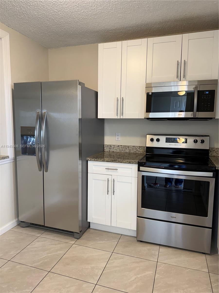 9273 Southwest 8th Street, Unit 411 Boca Raton, FL 33428 - Photo 2 of 19