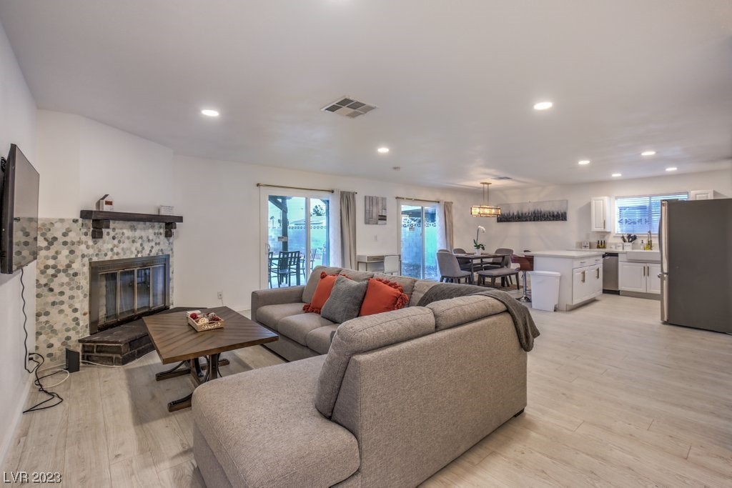 4478 Eureka Circle Las Vegas, NV 89103 - Photo 3 of 26