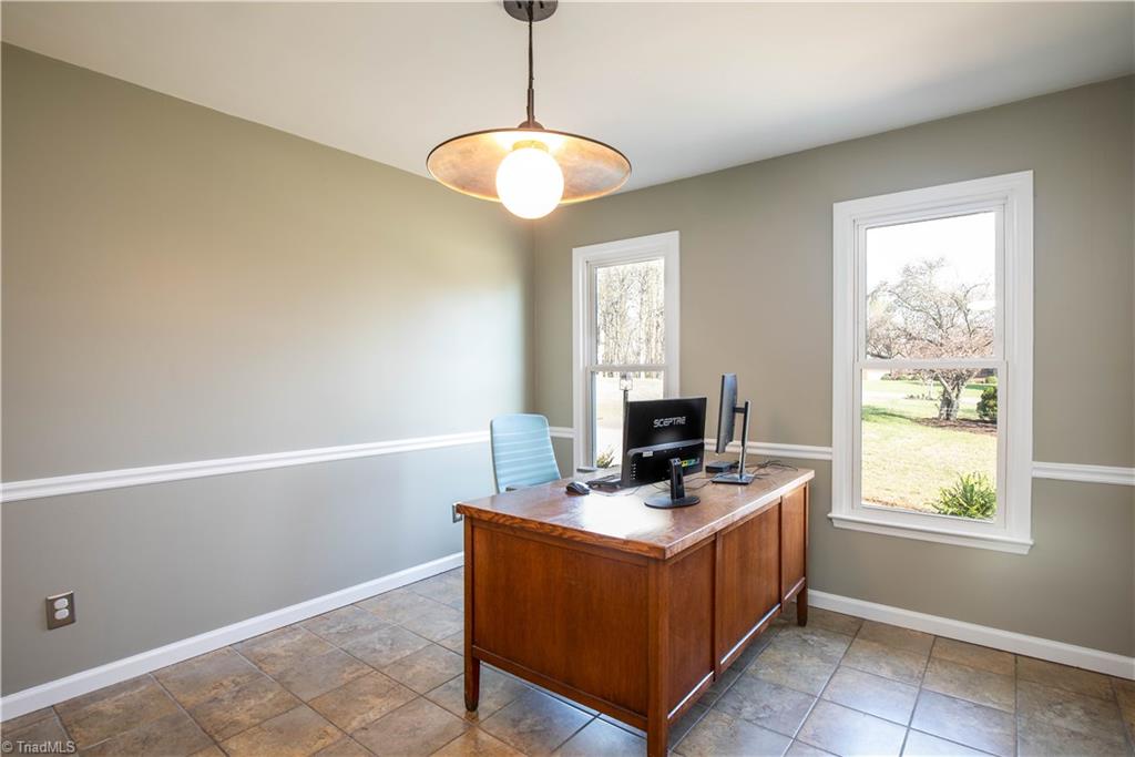 7381 Oak Bucket Road Thomasville, NC 27360 - Photo 11 of 34