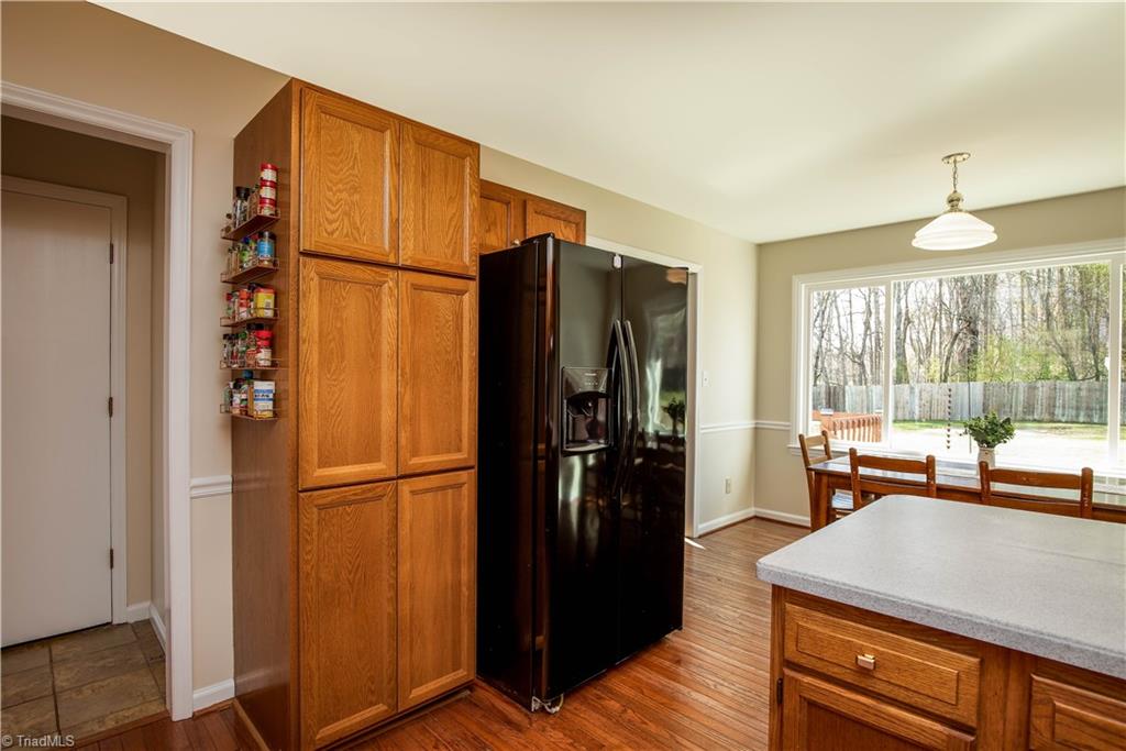 7381 Oak Bucket Road Thomasville, NC 27360 - Photo 17 of 34