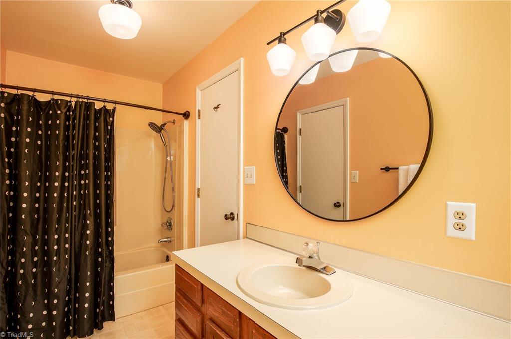 7381 Oak Bucket Road Thomasville, NC 27360 - Photo 31 of 34