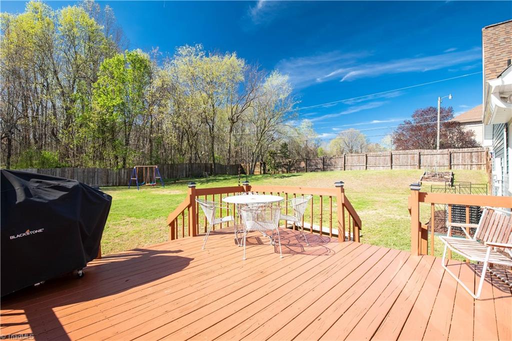 7381 Oak Bucket Road Thomasville, NC 27360 - Photo 4 of 34 Peaceful back deck.