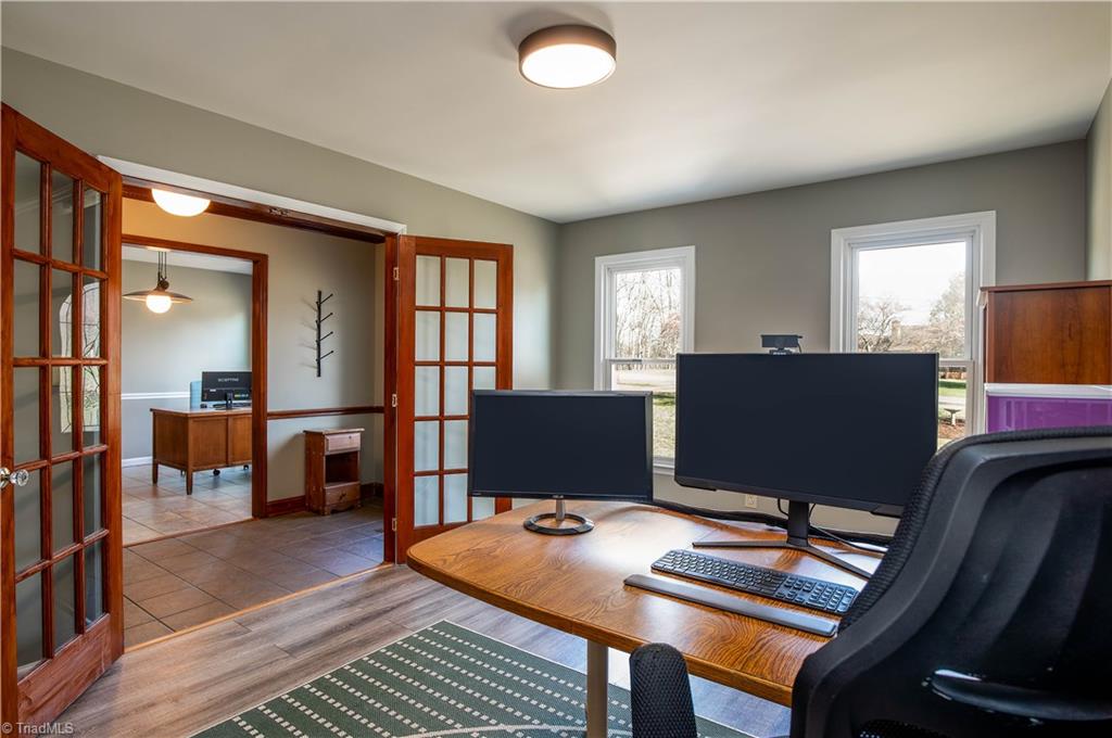 7381 Oak Bucket Road Thomasville, NC 27360 - Photo 8 of 34