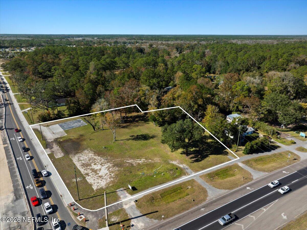 1456 Russell Road Green Cove Springs, FL 32043 - Photo 10 of 15 a view of a balcony with an outdoor space