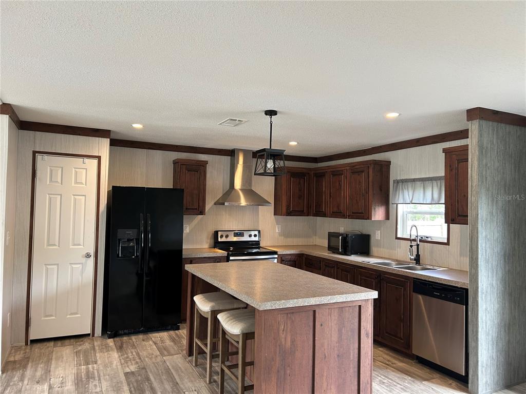 11231 Northeast 60th Street Bronson, FL 32621 - Photo 3 of 14